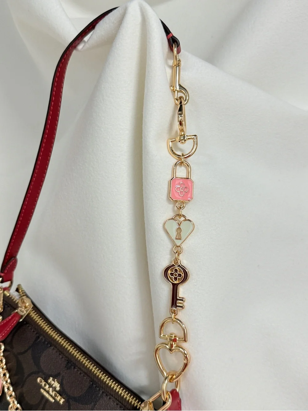 coach Nolita 19 In Signature Canvas c3308